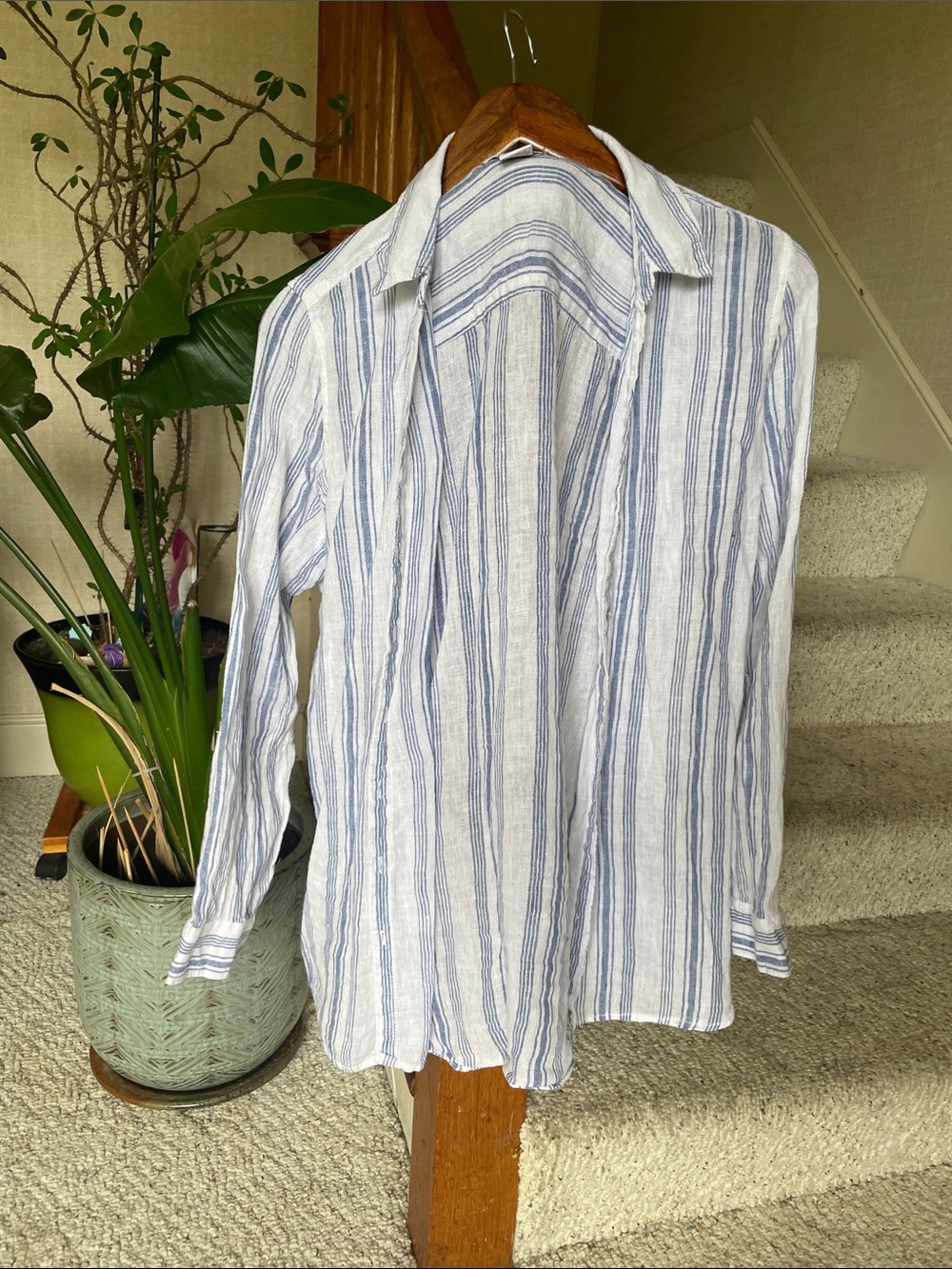 Jones & Co Coastal 100% Linen Blue Striped Button Up Shirt